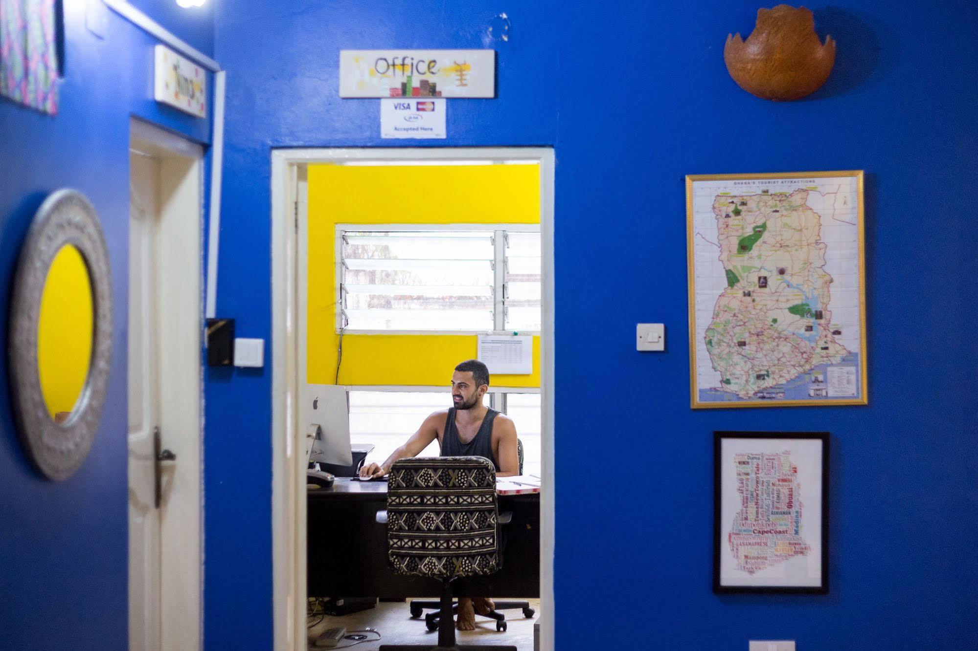 Agoo Hostel (Adults Only) Accra Eksteriør billede
