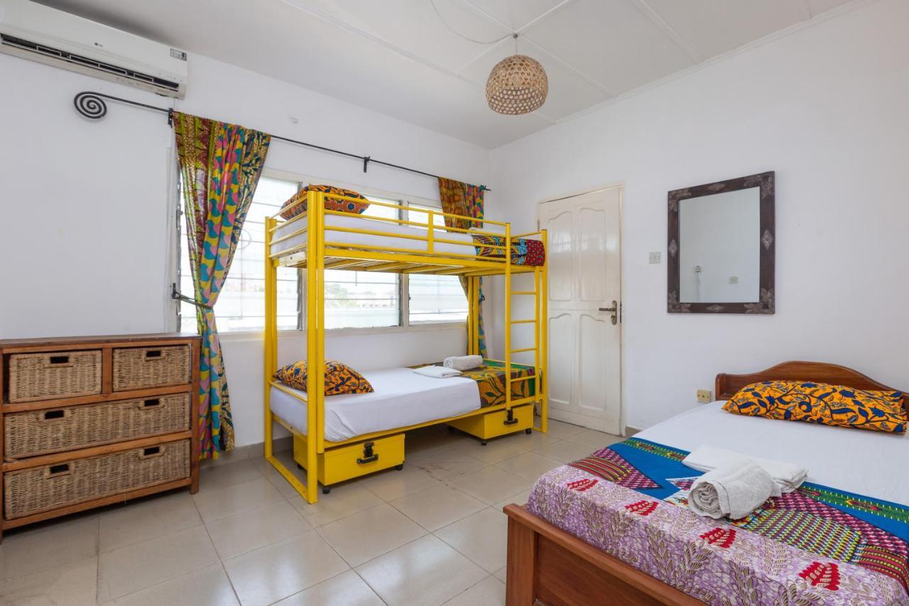 Agoo Hostel (Adults Only) Accra Eksteriør billede