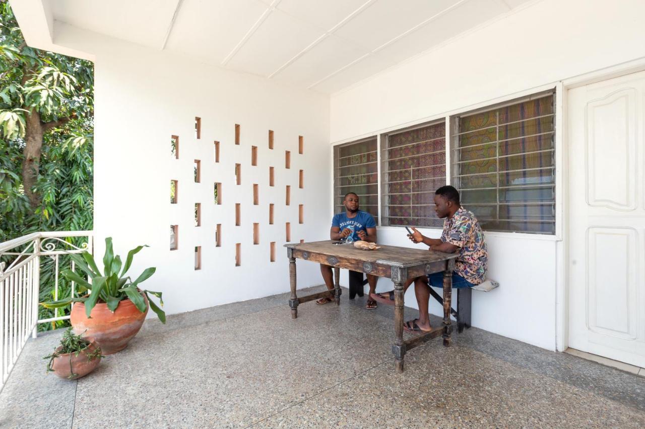 Agoo Hostel (Adults Only) Accra Eksteriør billede
